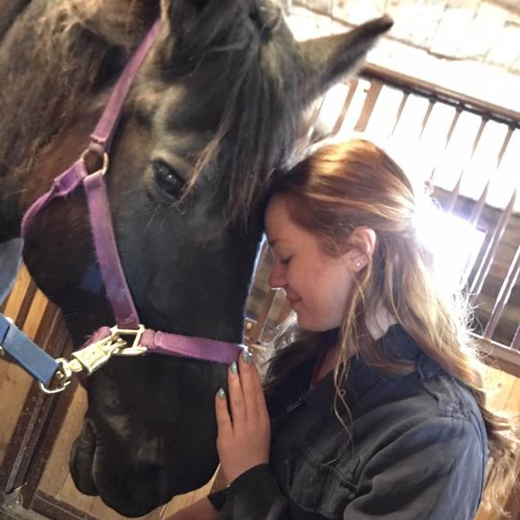 Meet your Posher, Emma - Picture 1 of 1